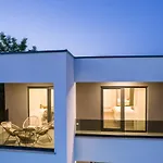 Nelly Villa