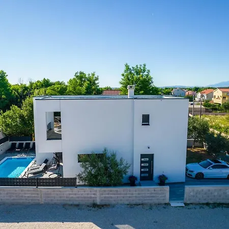 Nelly Vila Privlaka (Zadar)